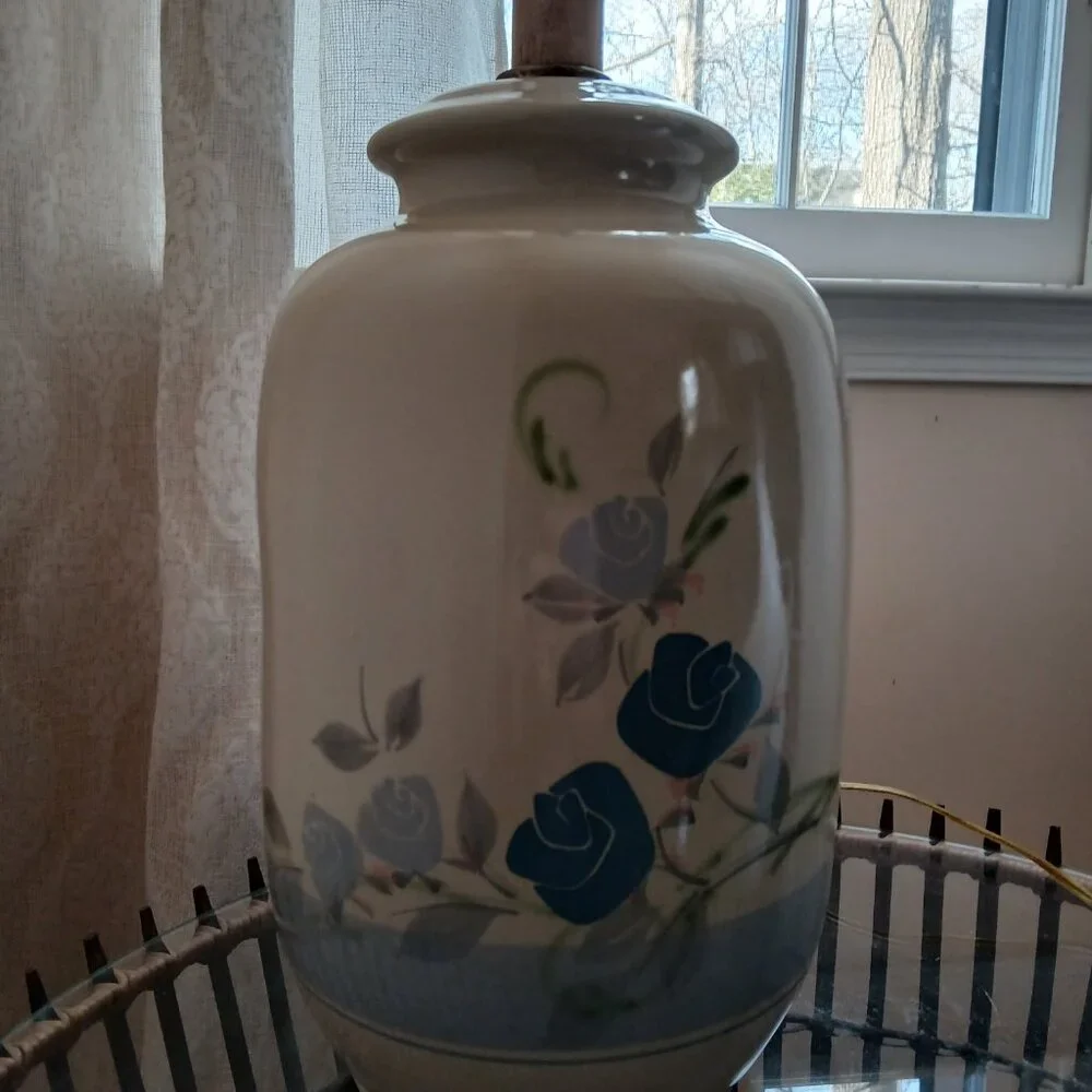 Vtd large ceramic lamp / blue ros / country/farmhouse/cottage/shabby chic